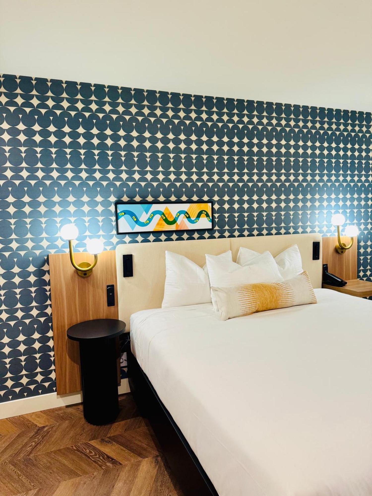 Hotel Star 2*