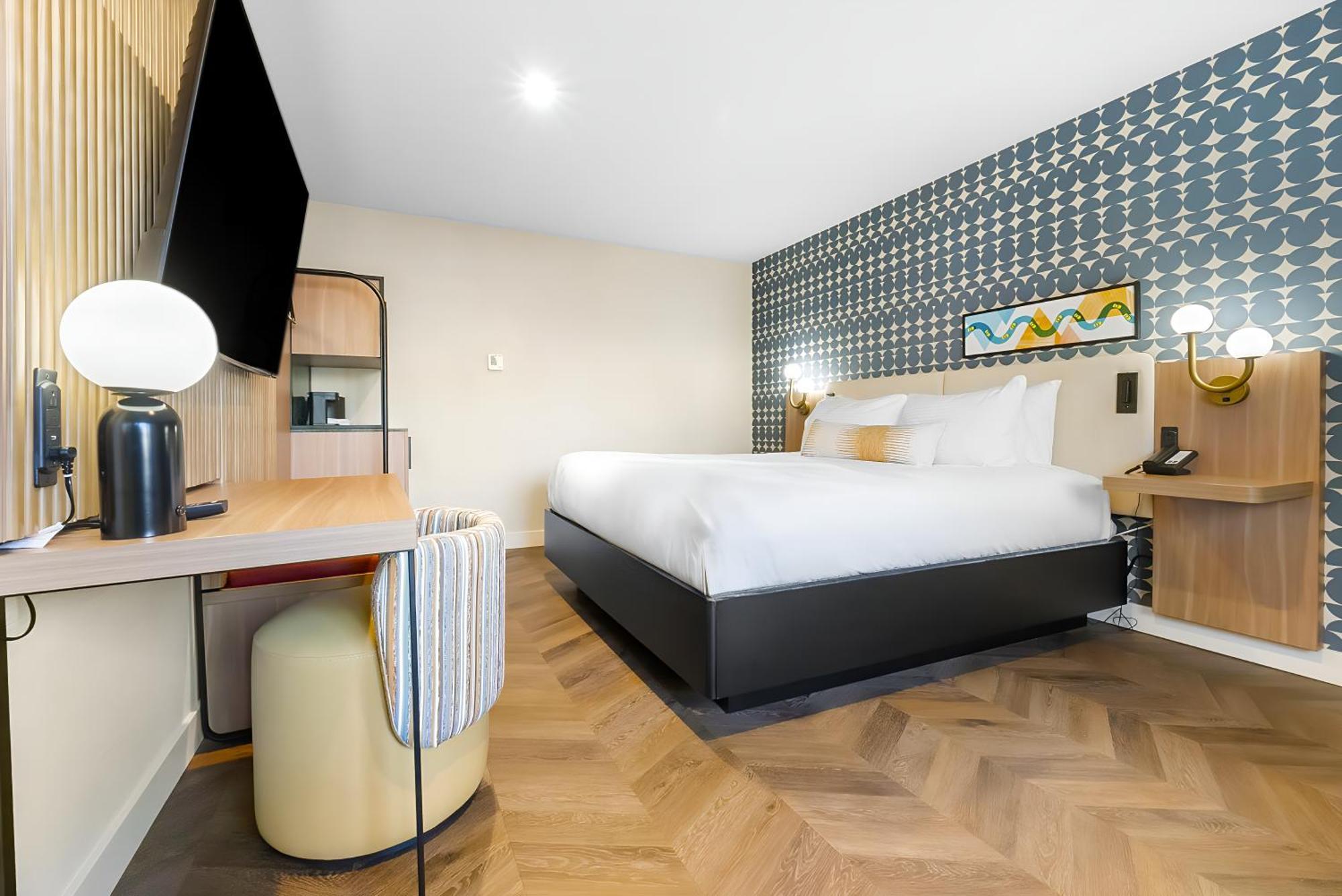 Hotel Star 2*